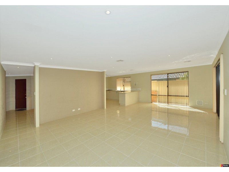 6 Lismore Ridge, Lakelands WA 6180