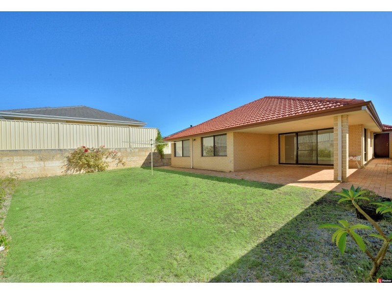 6 Lismore Ridge, Lakelands WA 6180