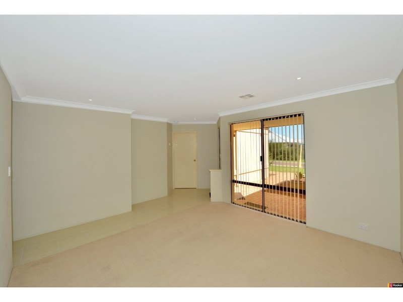 6 Lismore Ridge, Lakelands WA 6180