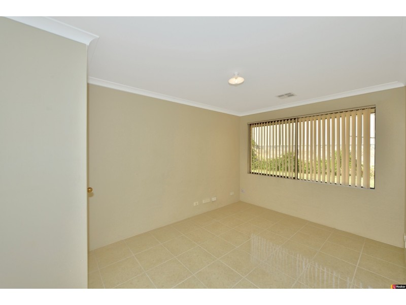 6 Lismore Ridge, Lakelands WA 6180