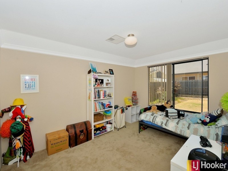 11 Breynia Link, Halls Head WA 6210