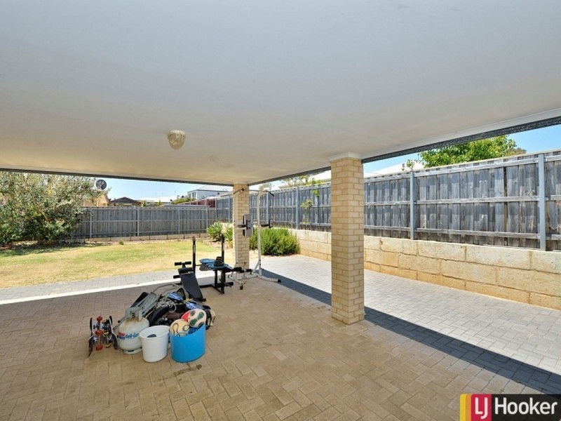 11 Breynia Link, Halls Head WA 6210