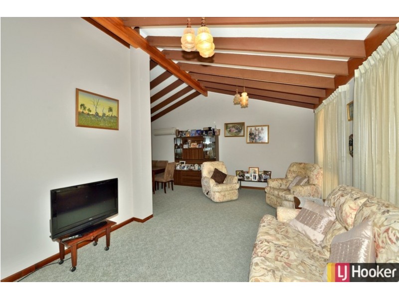 21 Blythwood Street, Dudley Park WA 6210