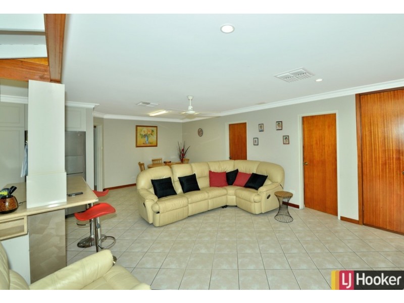 21 Blythwood Street, Dudley Park WA 6210