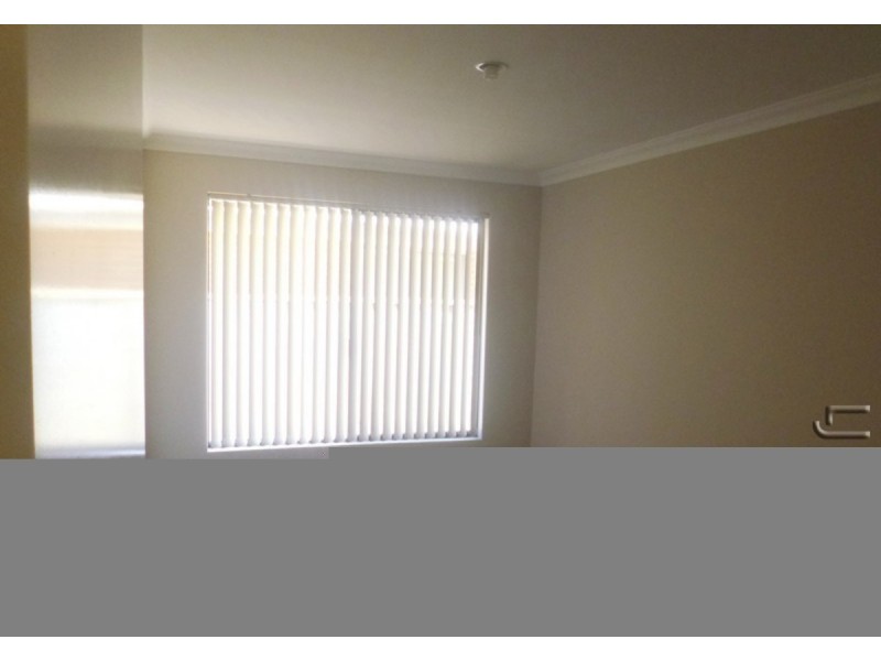 28 Marsdenia Road, Halls Head WA 6210