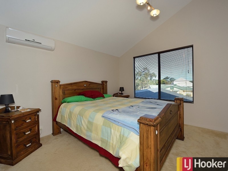 18 Mahogany Drive, Halls Head WA 6210