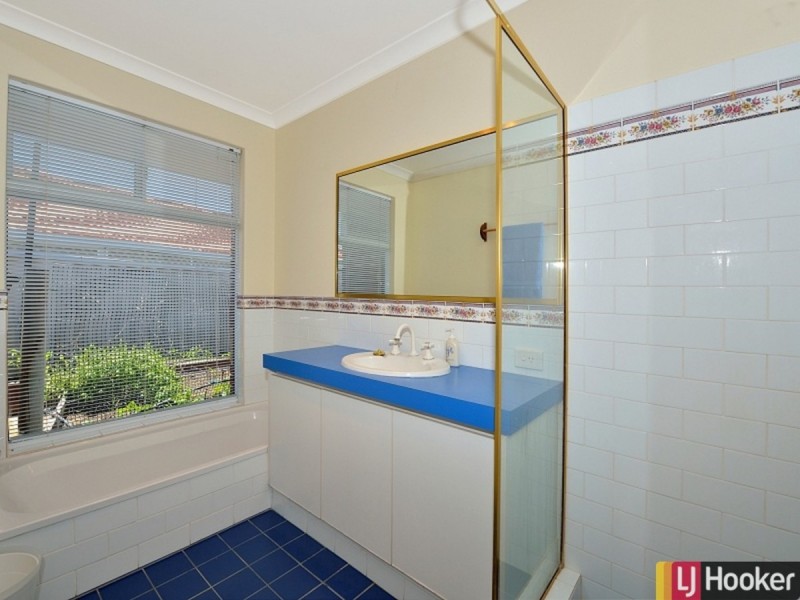 86 Ronsard Drive, San Remo WA 6210