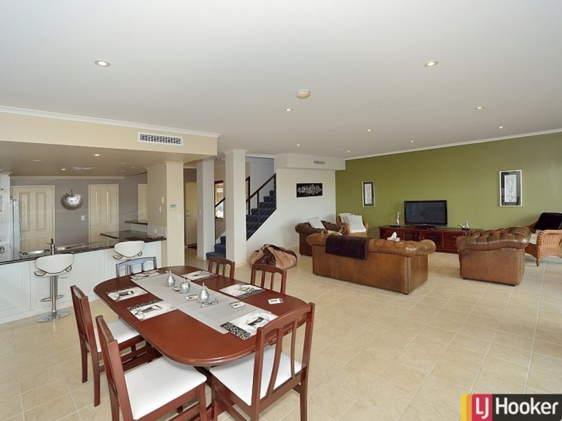 23/3 Piccolo Place, Halls Head WA 6210