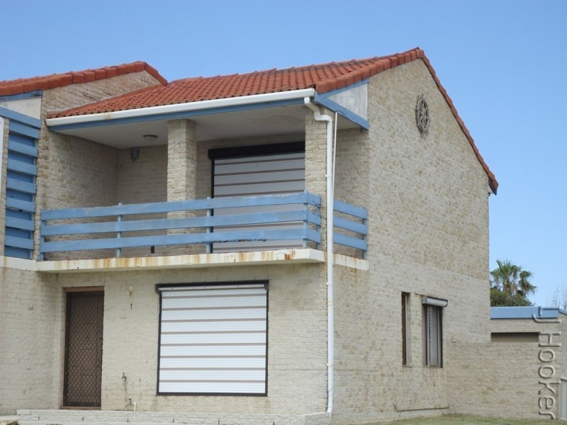 1/36A Halls Head Parade, Halls Head WA 6210