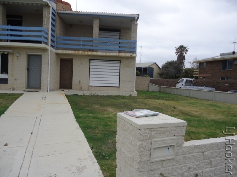 1/36A Halls Head Parade, Halls Head WA 6210