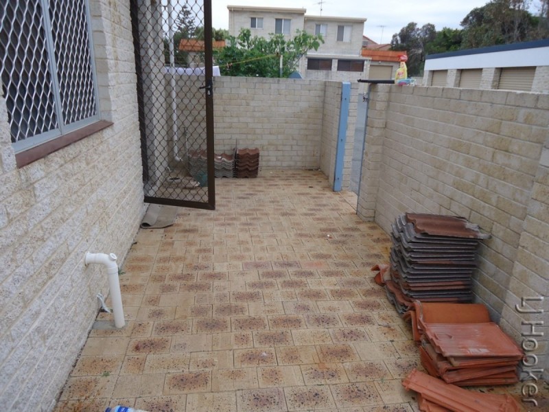 1/36A Halls Head Parade, Halls Head WA 6210