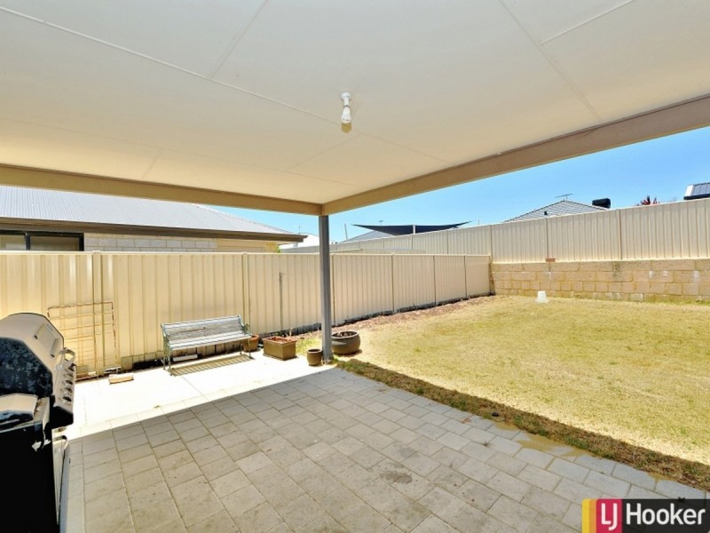 96 Cawana Parkway, Lakelands WA 6180