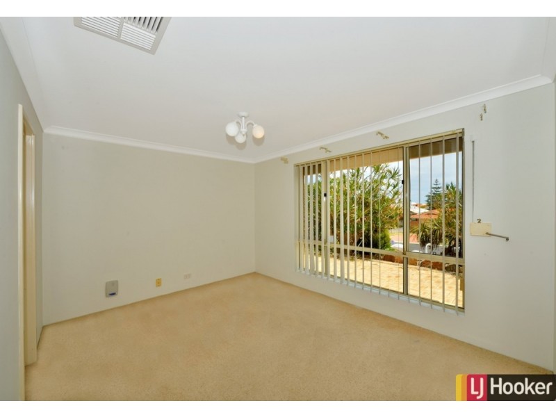 34 Tamarisk Drive, Halls Head WA 6210