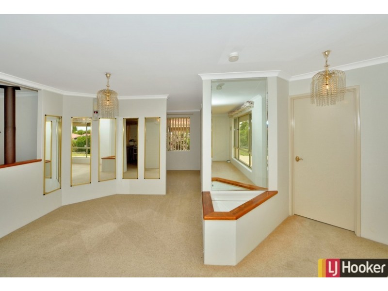 34 Tamarisk Drive, Halls Head WA 6210