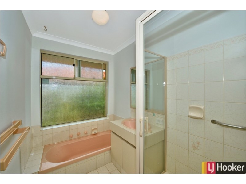 34 Tamarisk Drive, Halls Head WA 6210