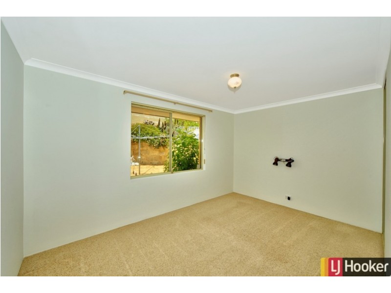 34 Tamarisk Drive, Halls Head WA 6210