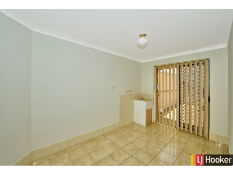 34 Tamarisk Drive, Halls Head WA 6210