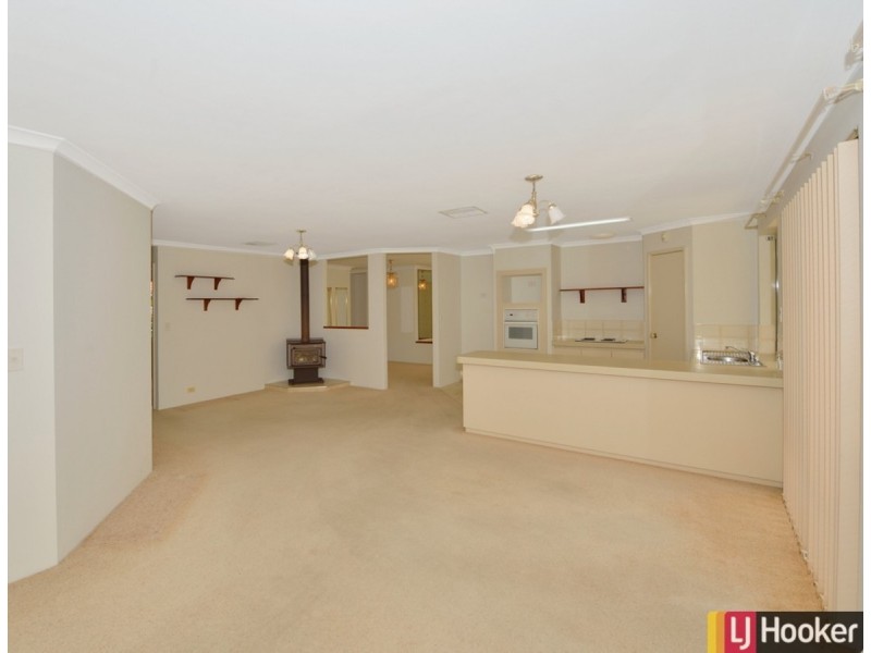 34 Tamarisk Drive, Halls Head WA 6210