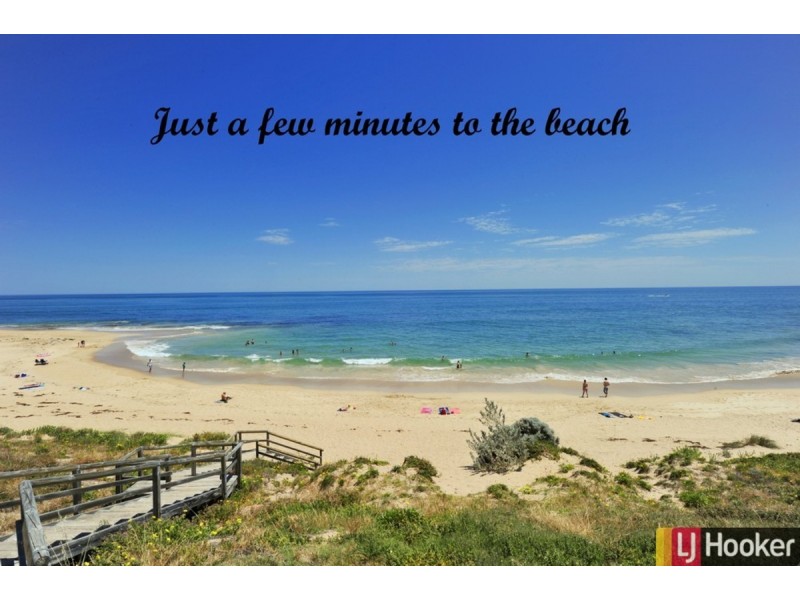 34 Tamarisk Drive, Halls Head WA 6210