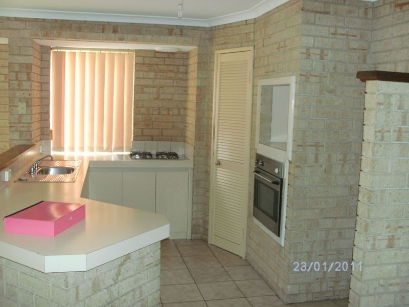 18 Magnolia Rise, Halls Head WA 6210