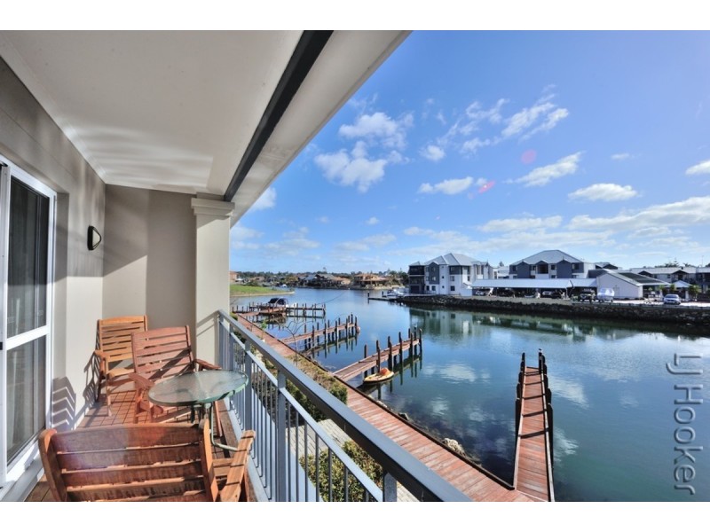 19/20 Apollo Place, Halls Head WA 6210