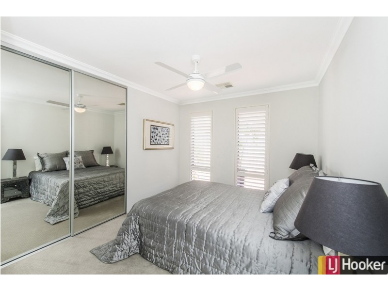 2 Fitzroy Close, Dudley Park WA 6210