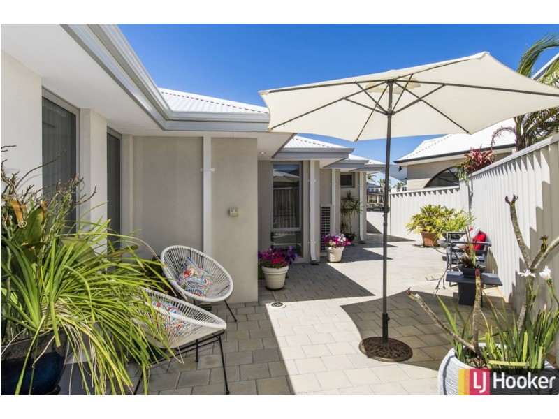 2 Fitzroy Close, Dudley Park WA 6210