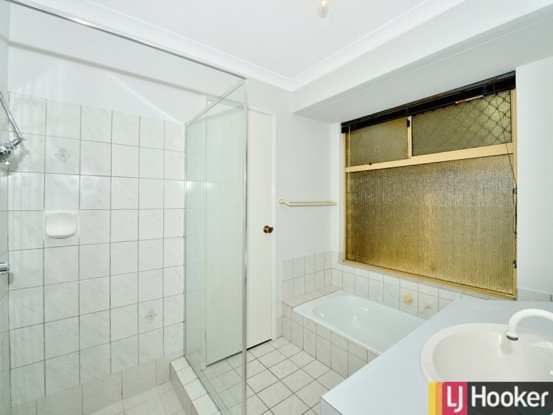 1/37 Elderberry Circle, Halls Head WA 6210