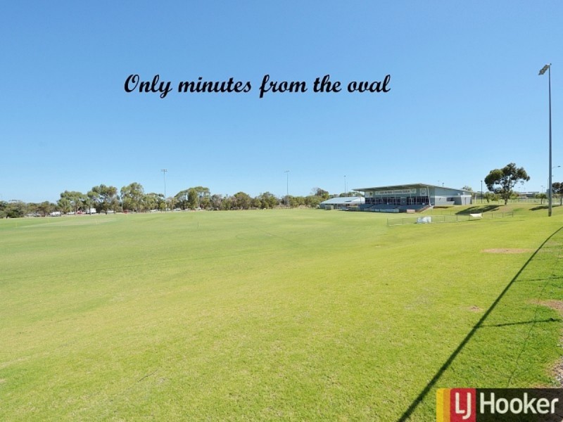 1/37 Elderberry Circle, Halls Head WA 6210