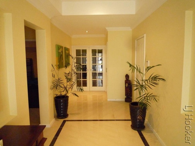 20 Tasman Loop, Dudley Park WA 6210