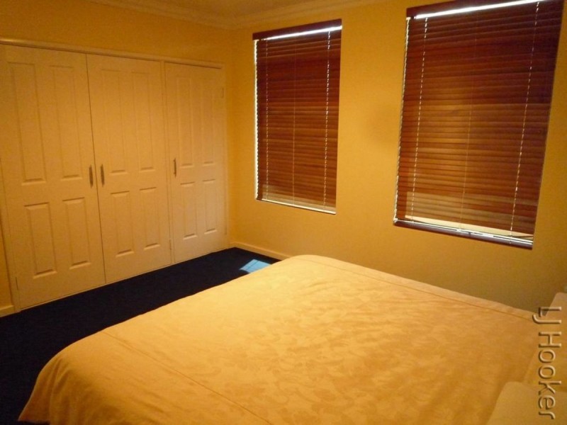 20 Tasman Loop, Dudley Park WA 6210