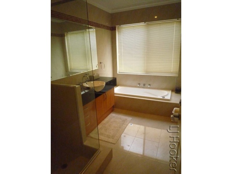 20 Tasman Loop, Dudley Park WA 6210