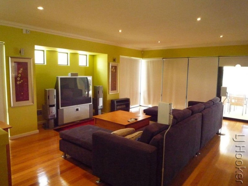 20 Tasman Loop, Dudley Park WA 6210