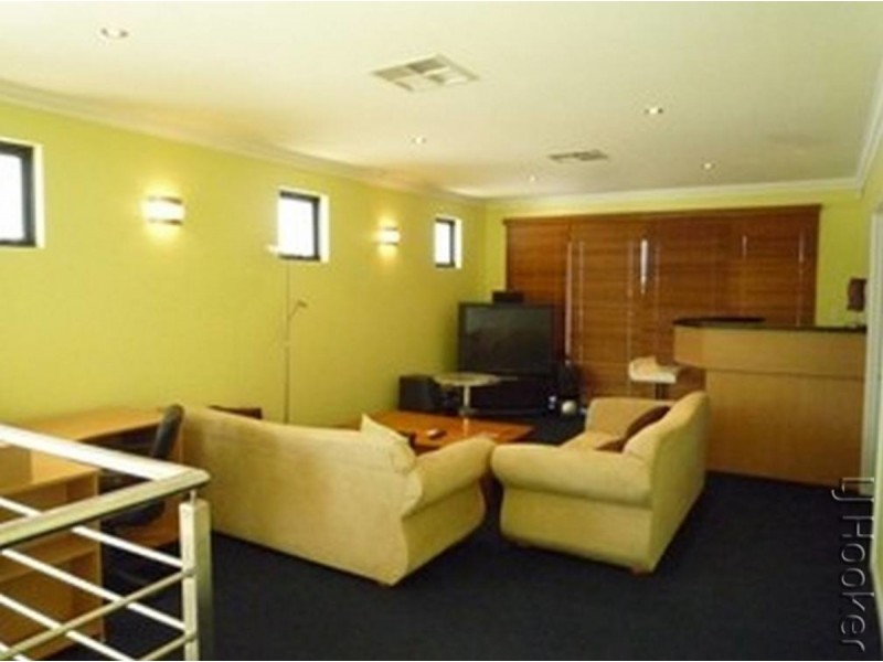 20 Tasman Loop, Dudley Park WA 6210