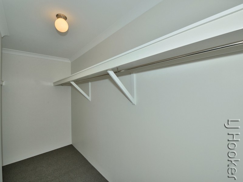 50 Torwood Edge, Halls Head WA 6210