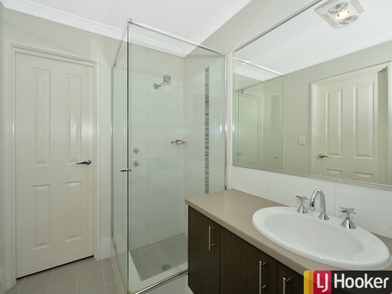 322 Pebble Beach Boulevard, Meadow Springs WA 6210