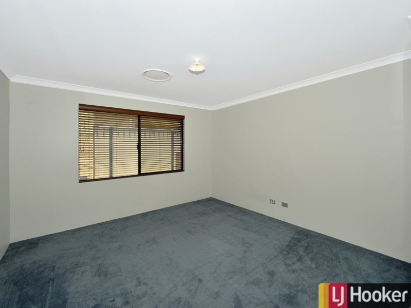 322 Pebble Beach Boulevard, Meadow Springs WA 6210