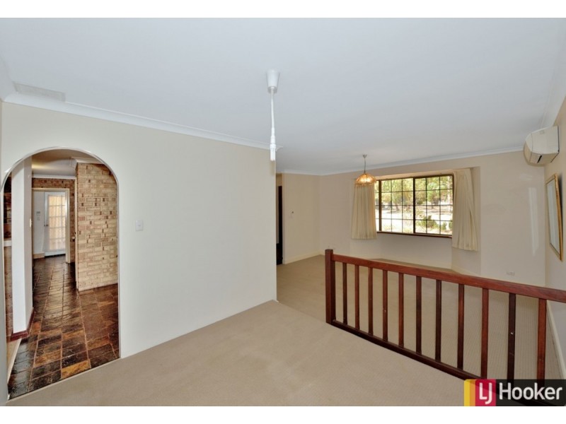 19 Balranald Street, Dudley Park WA 6210