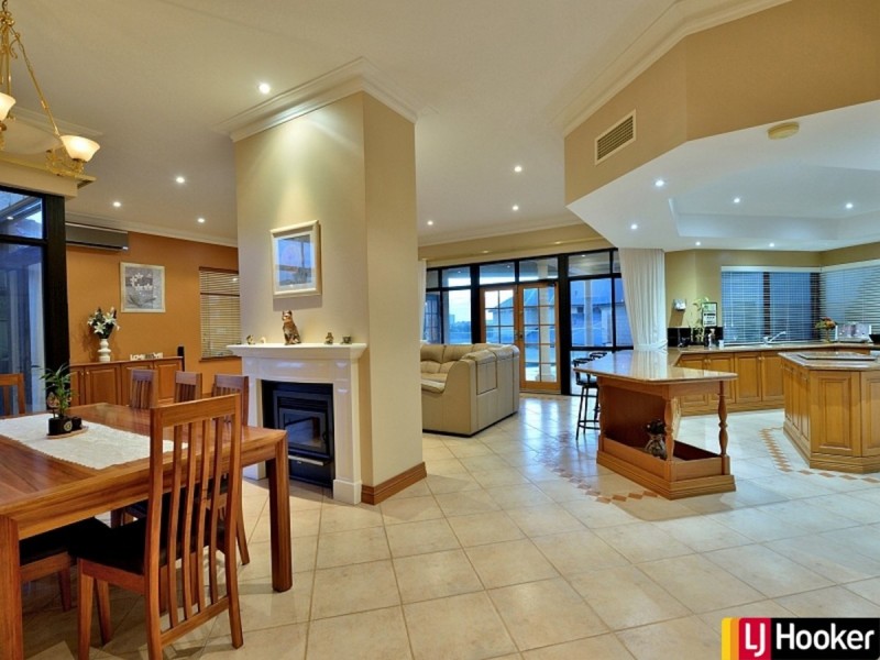 9 Captain Court, Wannanup WA 6210