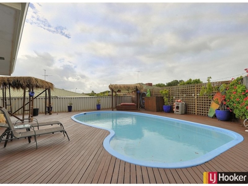 12 Seawind Drive, Silver Sands WA 6210