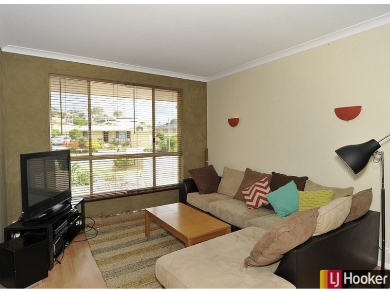 12 Seawind Drive, Silver Sands WA 6210