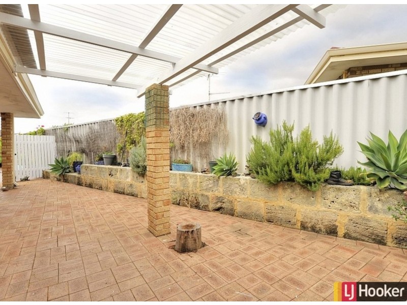 12 Seawind Drive, Silver Sands WA 6210