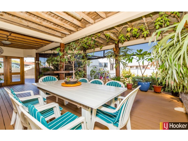 28B Mippi Road, Halls Head WA 6210