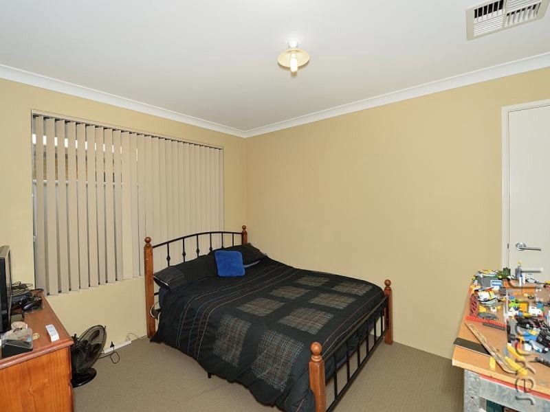 10 Balicup Way, Lakelands WA 6180