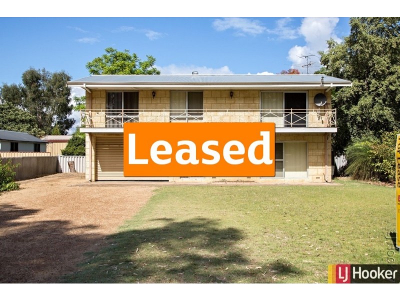 16 Redcliffe Road, Greenfields WA 6210
