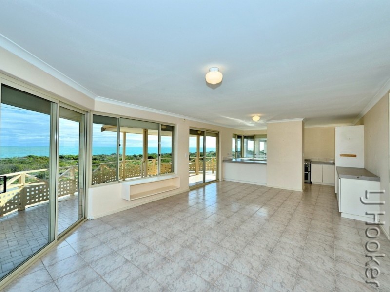 38 Sabina Drive, Madora Bay WA 6210