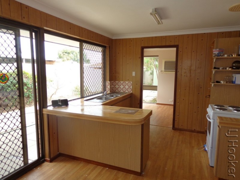 40 Waterton Way, Rockingham WA 6168