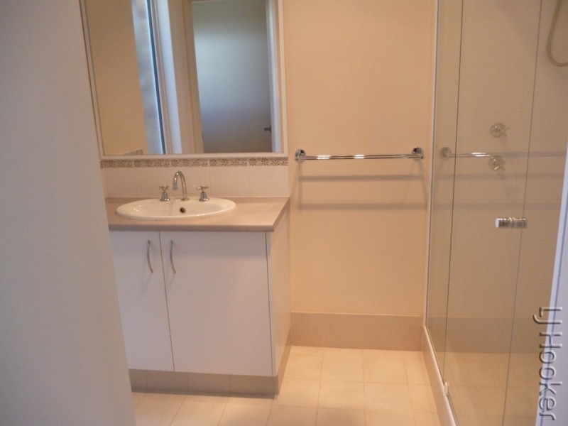 18 Still Meadow Turn, Meadow Springs WA 6210