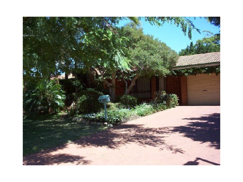 82 McLarty Road, Halls Head WA 6210