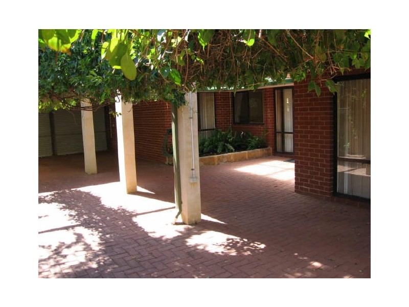 82 McLarty Road, Halls Head WA 6210